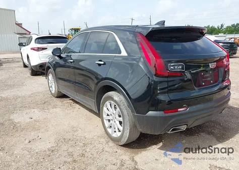 2022 Cadillac Xt4 Fwd Luxury z USA, uszkodzony, nr VIN 1GYAZAR43NF132092